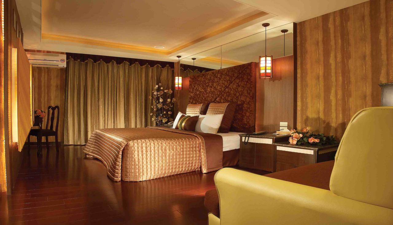Spring Breeze Boutique Motel เกาสง ภายนอก รูปภาพ