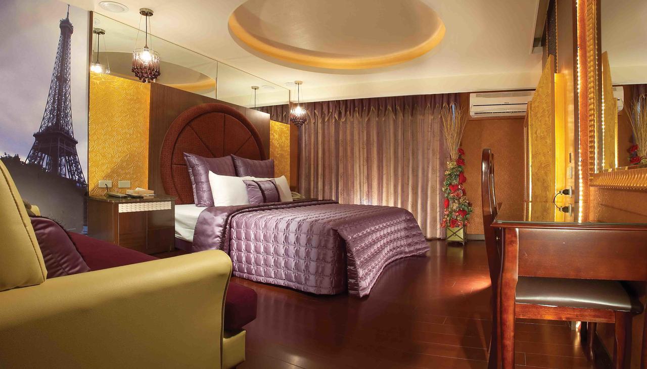 Spring Breeze Boutique Motel เกาสง ภายนอก รูปภาพ